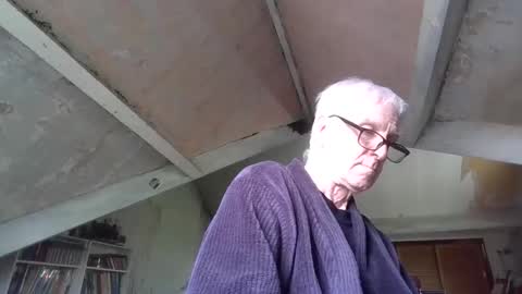 Snapshot of andrew160258 chatting on April 2026 10:20:02 AM Andrew online show from April 2026 10:20:02 AM