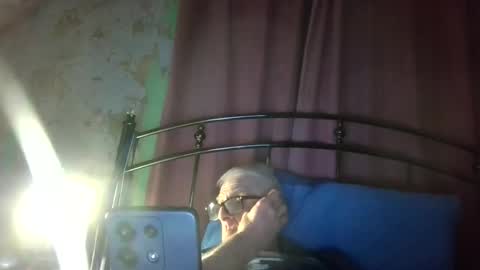 Snapshot of andrew160258 chatting on May 2026 12:28:02 AM Andrew online show from May 2026 12:28:02 AM
