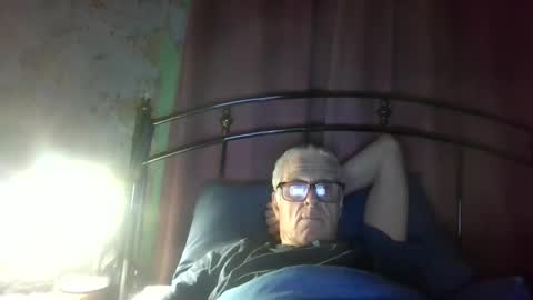 Snapshot of andrew160258 chatting on June 2026 12:27:02 AM Andrew online show from June 2026 12:27:02 AM