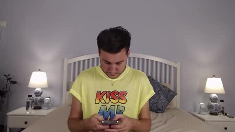 Justin Andrew online show from September 2025 09:09:01 AM