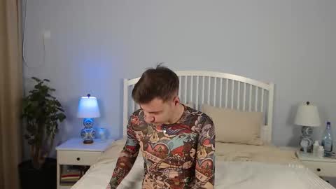 Justin Andrew online show from October 2025 08:37:01 AM