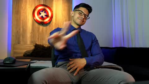 Andrew online show from December 2024 06:25:02 AM