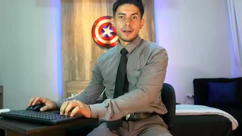 Andrew online show from March 2025 02:50:01 AM