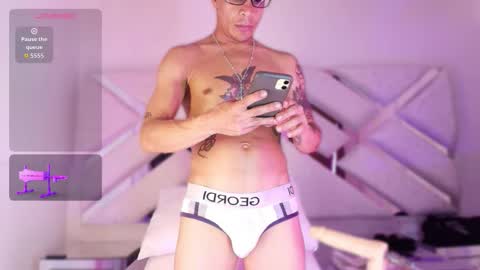 andrew_haalls online show from February 2026 11:33:02 PM