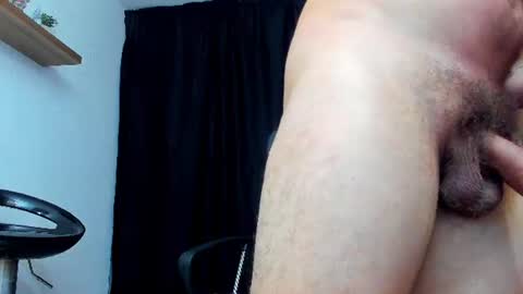 Snapshot of andrewdiaz_ chatting on June 2026 02:25:01 AM Andrew Diaz online show from June 2026 02:25:01 AM