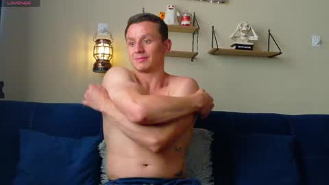 Snapshot of andrewfalcon_ chatting on May 2026 08:05:01 PM andrewfalcon_ online show from May 2026 08:05:01 PM