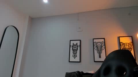 Andrewlamar21 online show from December 2024 07:42:02 PM