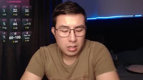 andrewmhilton_ online show from December 2025 06:30:02 AM