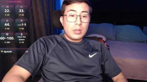 Snapshot of andrewmhilton_ chatting on April 2026 06:51:01 AM andrewmhilton_ online show from April 2026 06:51:01 AM