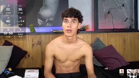 AndreWortix online show from February 2026 04:45:01 AM