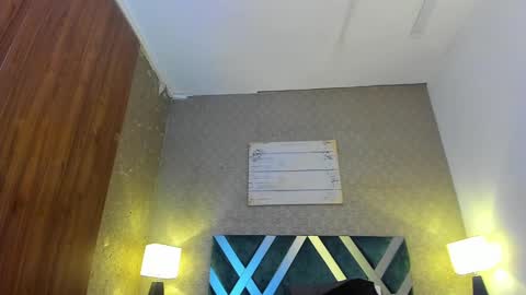 Snapshot of andreww_whitee chatting on December 2024 10:17:01 PM AndreW White online show from December 2024 10:17:01 PM