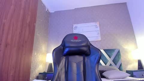 Snapshot of andreww_whitee chatting on December 2024 12:42:02 AM AndreW White online show from December 2024 12:42:02 AM