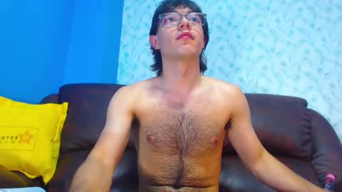 Snapshot of andreww_whitee chatting on February 2025 02:42:02 AM AndreW White online show from February 2025 02:42:02 AM