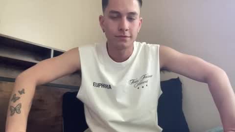 Snapshot of androash chatting on March 2026 08:16:02 PM androash online show from March 2026 08:16:02 PM