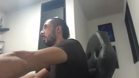Snapshot of andruwang chatting on January 2025 05:39:01 AM Andru online show from January 2025 05:39:01 AM