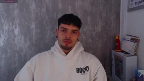 andruwolsom online show from September 2025 07:08:02 PM