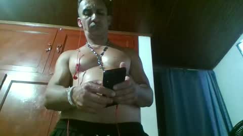 Snapshot of andy101075 chatting on May 2026 07:49:01 AM andy101075 online show from May 2026 07:49:01 AM