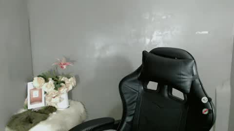 Snapshot of andy_coco chatting on February 2025 11:24:02 PM Kisha online show from February 2025 11:24:02 PM
