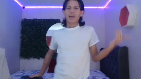 andy_dan1 online show from January 2025 08:10:02 PM