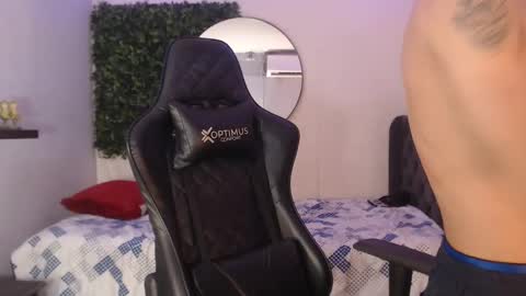 andy_dan1 online show from February 2025 02:59:01 PM