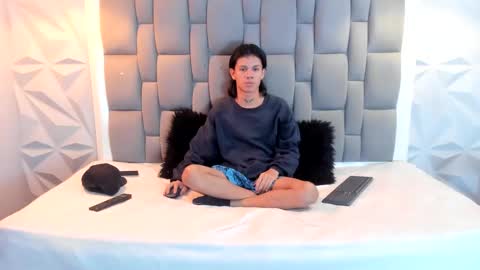 andy_dan1 online show from February 2025 02:46:01 PM