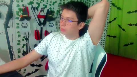 Andy Gray online show from November 2025 12:05:02 PM