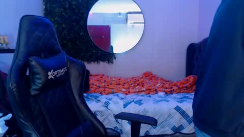 Snapshot of andyanddant chatting on March 2025 02:14:02 AM andyanddant online show from March 2025 02:14:02 AM