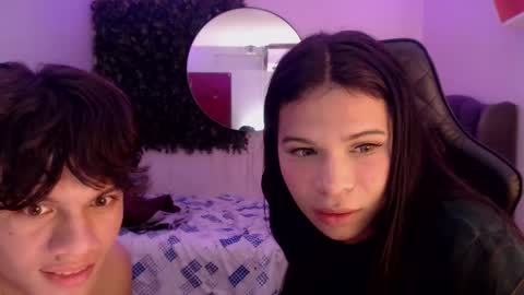 Snapshot of andyanddant chatting on March 2025 02:50:01 AM andyanddant online show from March 2025 02:50:01 AM