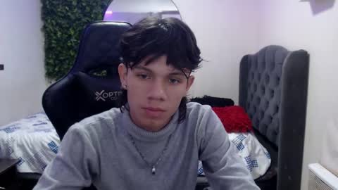 Snapshot of andyanddant chatting on March 2025 01:21:01 PM andyanddant online show from March 2025 01:21:01 PM