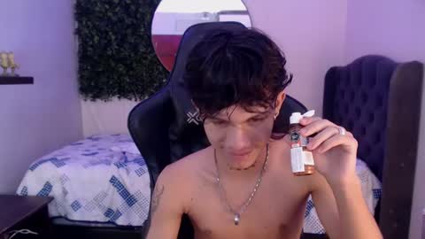 Snapshot of andyanddant chatting on March 2025 03:34:01 PM andyanddant online show from March 2025 03:34:01 PM