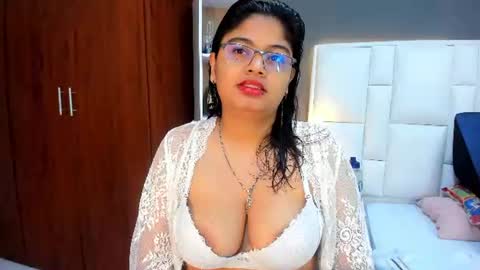 Snapshot of andyel2017 chatting on June 2026 01:37:01 PM Andy D online show from June 2026 01:37:01 PM