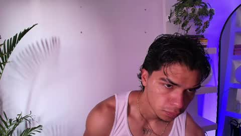 Snapshot of andypalmerr chatting on April 2026 11:23:01 AM andypalmerr online show from April 2026 11:23:01 AM
