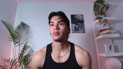 Snapshot of andypalmerr chatting on May 2026 11:40:02 AM andypalmerr online show from May 2026 11:40:02 AM