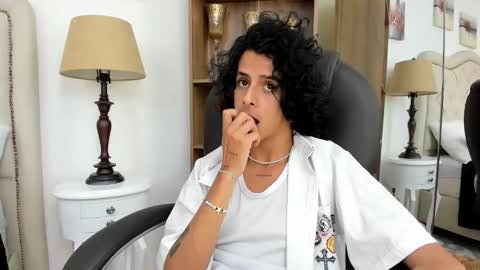 andyxibrat online show from February 2026 06:59:02 PM