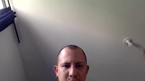 Snapshot of andyzuzka chatting on February 2026 02:33:01 PM andyzuzka online show from February 2026 02:33:01 PM