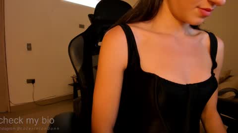      online show from February 2025 08:26:01 PM