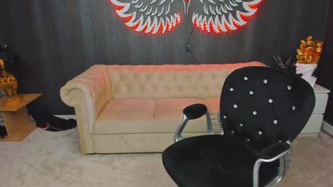 Anne online show from February 2025 10:00:01 PM