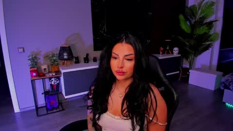 Anne online show from April 2026 05:28:01 PM