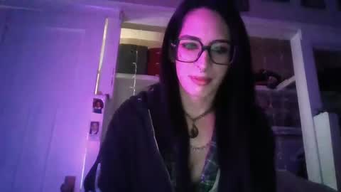 Tegan online show from October 2025 08:20:01 PM