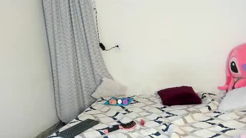 Snapshot of angel_1913 chatting on July 2026 12:04:01 AM ANGEL online show from July 2026 12:04:01 AM