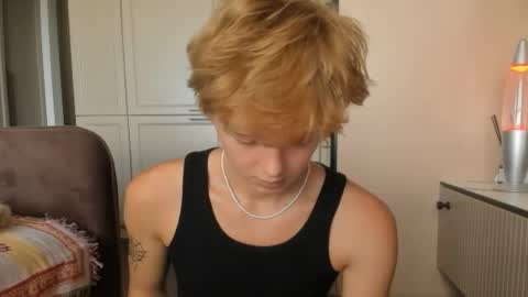 Snapshot of angel_andreww chatting on June 2026 10:07:01 AM angel_andreww online show from June 2026 10:07:01 AM