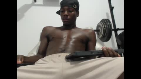 Snapshot of angel_blakee chatting on December 2024 10:08:02 PM Angel Blake online show from December 2024 10:08:02 PM