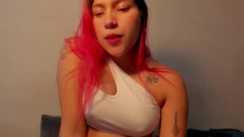 Angie indepent model online show from January 2025 03:42:01 AM