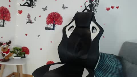 Angel Curl online show from February 2025 01:47:02 AM