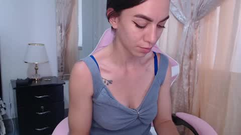 Snapshot of angel_girl10 chatting on May 2026 04:37:01 PM Angel Girl online show from May 2026 04:37:01 PM