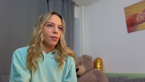 Gabriella online show from March 2026 04:37:01 PM