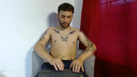 Snapshot of angel_kyrozz chatting on October 2025 07:24:01 PM angel_kyrozz online show from October 2025 07:24:01 PM