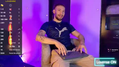 Snapshot of angel_kyrozz chatting on June 2026 07:13:01 PM angel_kyrozz online show from June 2026 07:13:01 PM