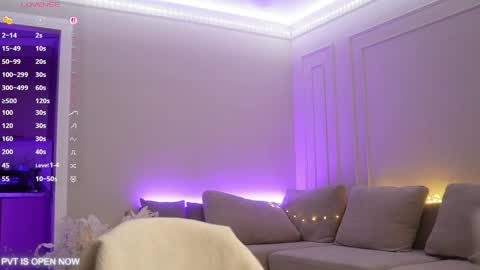 Snapshot of angel_luisa chatting on May 2026 03:57:02 AM Luisa online show from May 2026 03:57:02 AM