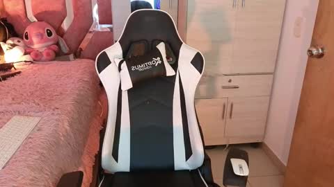 angeline online show from December 2024 08:11:02 AM